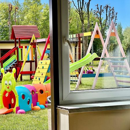 Osrodek Rodzinny "Pod Wydmami" Przy Plazy , Plac Zabaw , Rowery Sarbinowo Exterior foto